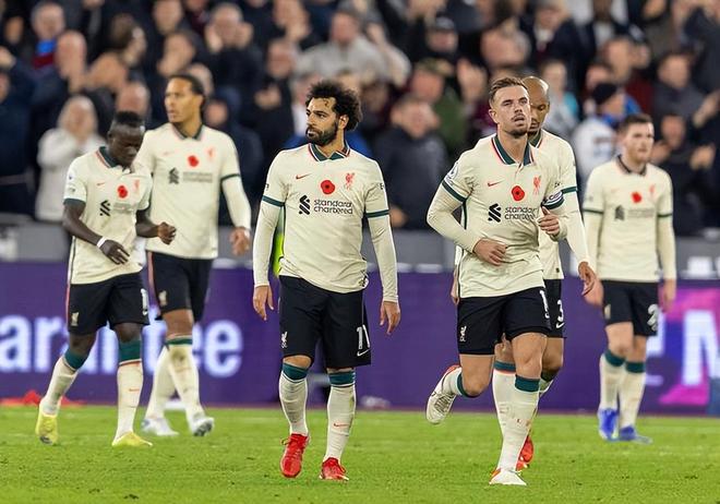 欧冠输球后，小彩娃被土耳其球迷狂骂！两头落空