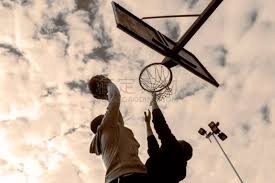 大联盟官方公布 2025 年“13 大蠢球”排行榜，海盗队内野防守失误蝉联榜首