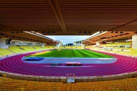 ＂指针划过周六早晨10点，车链转动的声响撞碎薄雾。