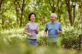 欧文和东契奇微笑……然后一切都变了